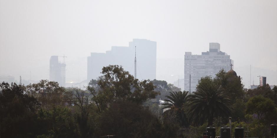 La mayor parte de este domingo transcurrió con mala calidad del aire en la Ciudad de México.