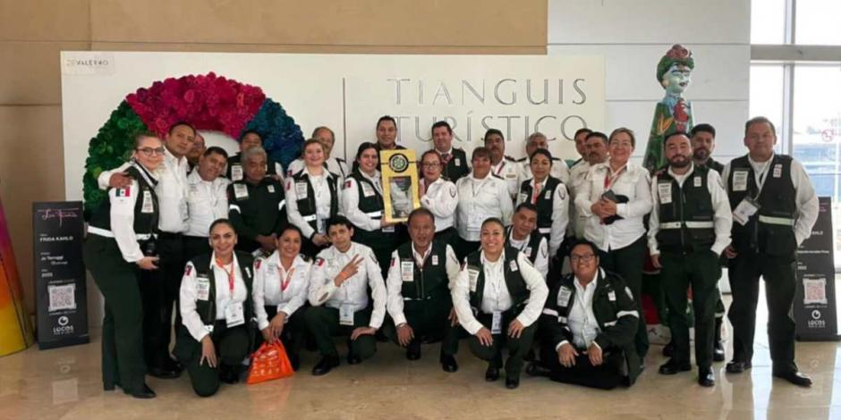 PASE y México Desconocido reconocen trayectoria de 'Los Ángeles Verdes' en el Tianguis Turístico.