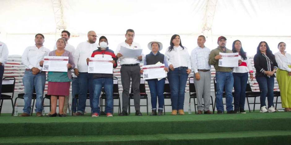 Agricultura da banderazo de salida al programa Fertilizantes para el Bienestar en Puebla.