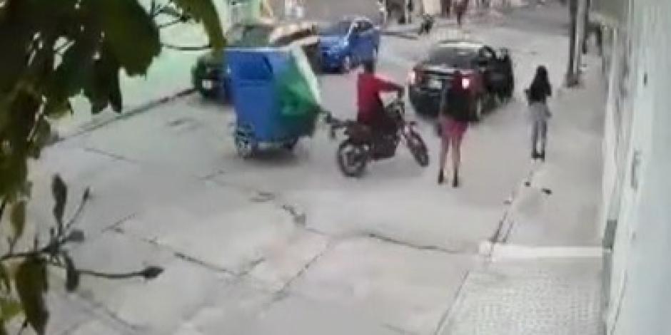 Dos mujeres huyeron de un intento de asalto; un mototaxi las ayudó.