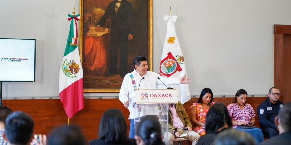 Salomón Jara, presidente de la Conago, en conferencia de prensa.