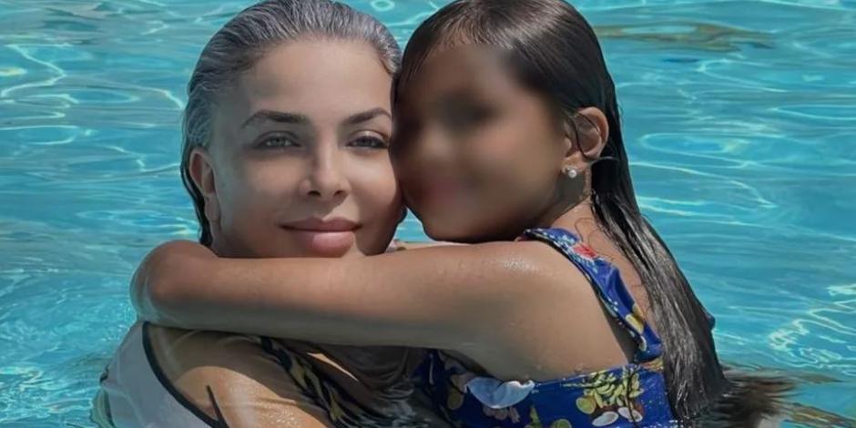 Destrozan a Verónica Castro por su FOTO con "más filtros que la alberca"