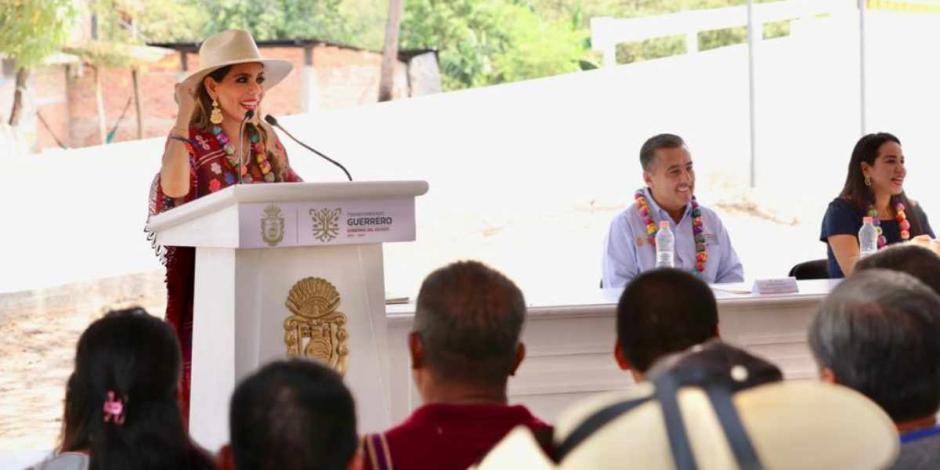 Sin moches y sin corrupción se hacen obras en Guerrero con justicia social: Evelyn Salgado.