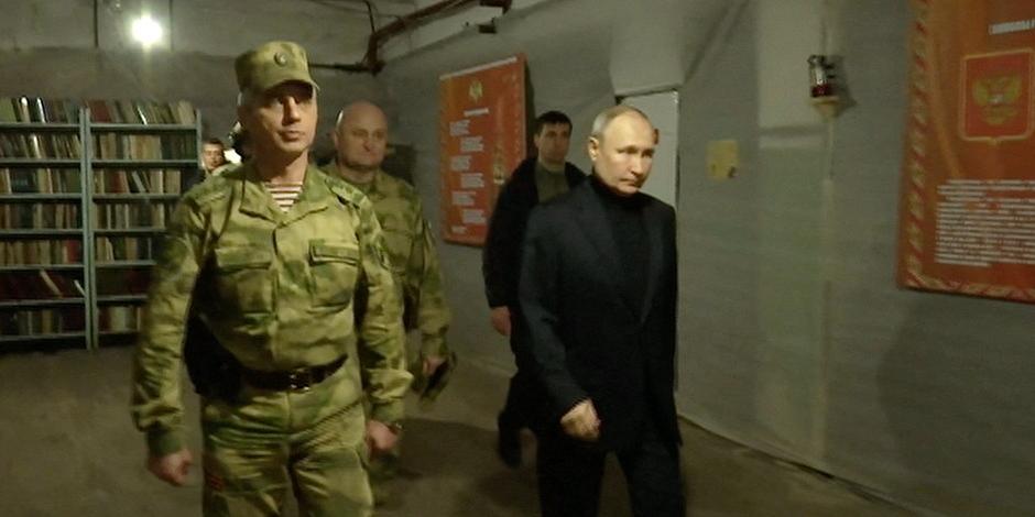 Vladimir Putin, presidente de Rusia, de visita en su cuartel en Lugansk, Ucrania.