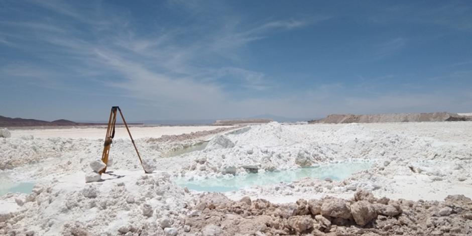 Chile anuncia nacionalización del litio con el objetivo de ser el principal productor de este mineral en el mundo