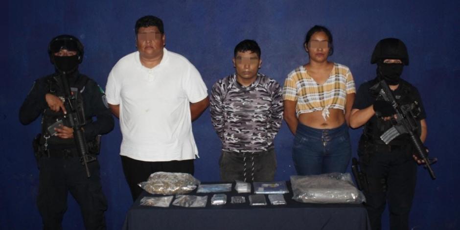 Detenidos por la policía de Quintana Roo por su posible participación en delitos contra la salud.