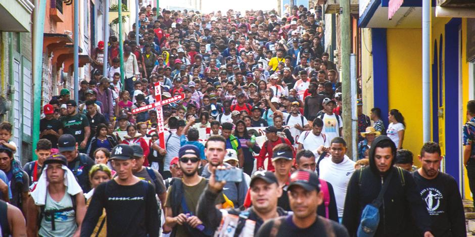Miles salen en caravana de Tapachula a la CDMX