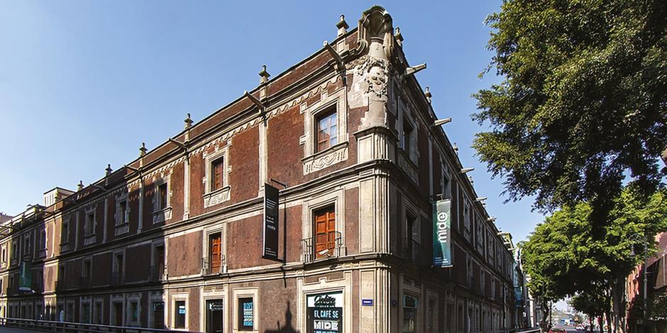 Fachada del MIDE, entre las calles  de Tacuba y Allende, Centro Histórico.
