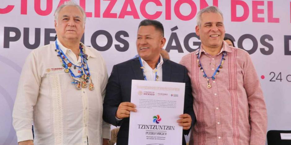 Ramírez Bedolla y Miguel Torruco actualizan nombramiento a 9 Pueblos Mágicos de Michoacán.
