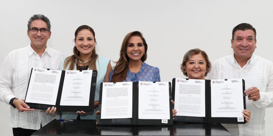 Mara Lezama destacó que la nueva tarjeta forma parte del Nuevo Acuerdo por el Bienestar y Desarrollo de Quintana Roo