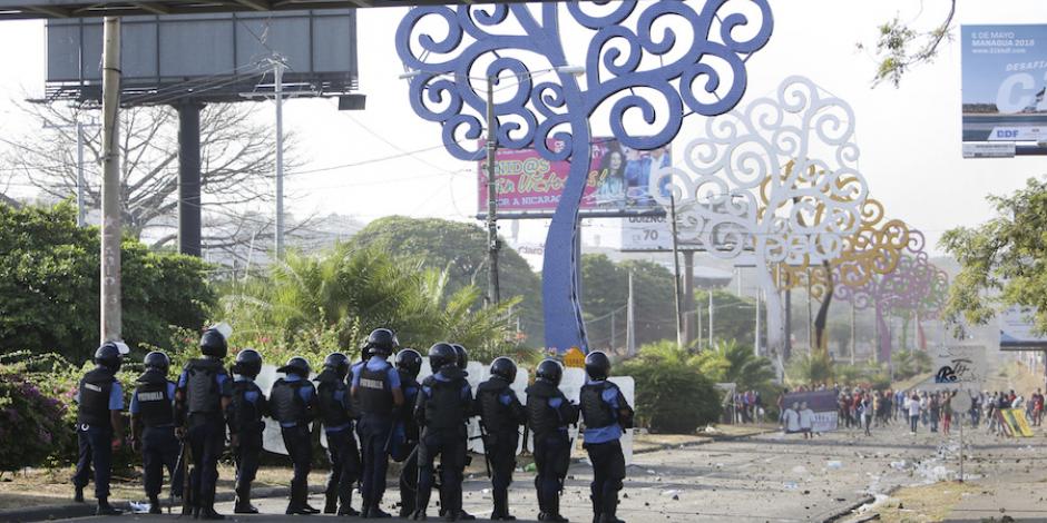 imagen de archivo de las confrontaciones entre policías y manifestantes en Managua, en abril de 2018.