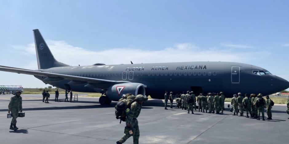 Arribo de militares, ayer a Tamaulipas.