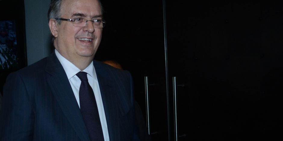 El canciller Marcelo Ebrard durante un mensaje que dio a los medios, ayer.