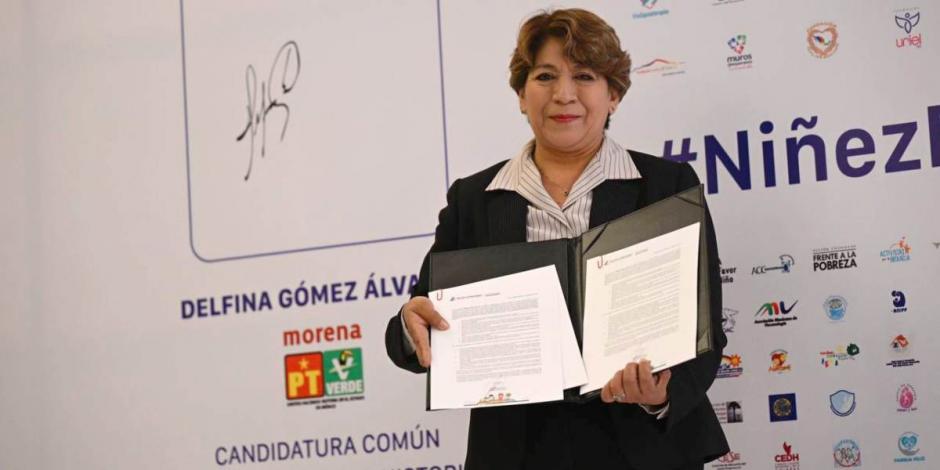 Delfina Gómez firma pacto para reducir porcentaje de infantes en pobreza en Edomex.
