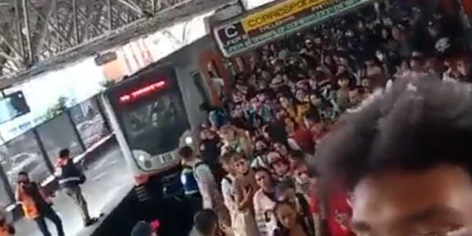 Metro realiza maniobras en Línea 2 por una persona presuntamente se arrojó al paso del tren