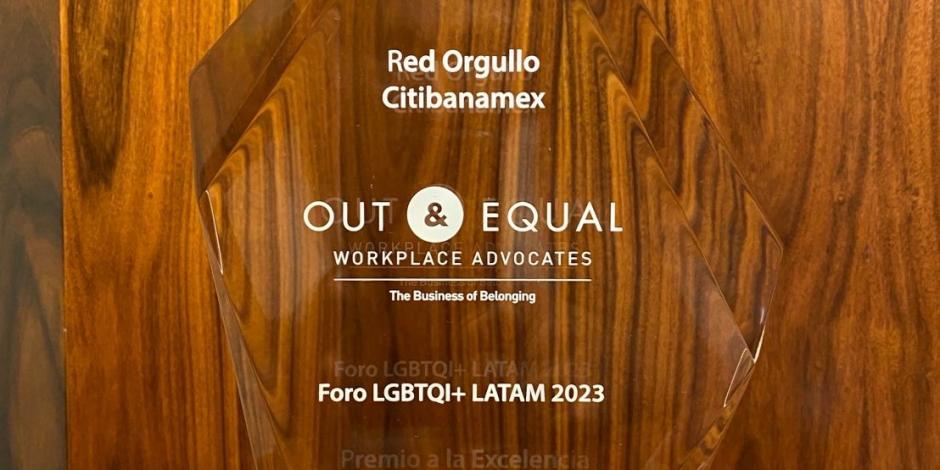 La Red Orgullo Citibanamex gana el premio a la excelencia “Grupo de Afinidad” en el Foro LGBTQI+ LATAM 2023.