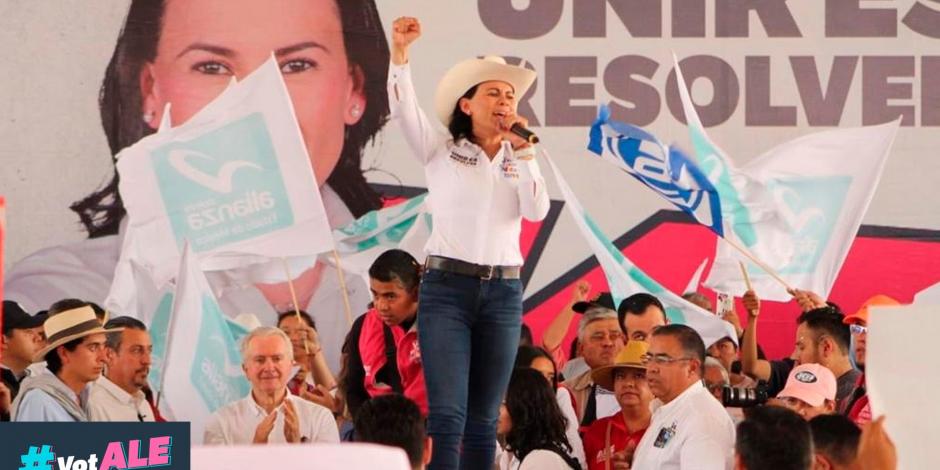 Durante su visita por Otumba y Teotihuacán, la candidata Alejandra Del Moral asegura que Morena está desesperado porque ella se convertirá en la primera gobernadora del Edomex.