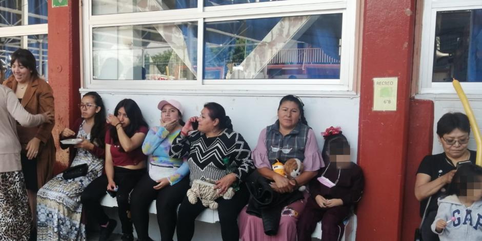 Mamás celebrando el Día de las Madres en México.