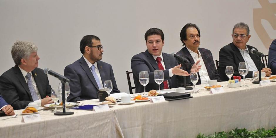 Samuel García reconoce trabajo de líderes de la fuerza laboral en Nuevo León.