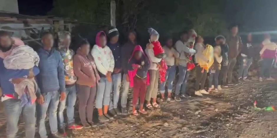 Fiscalía de SLP rescata en Nuevo León a 34 migrantes secuestrados que iban en autobús
