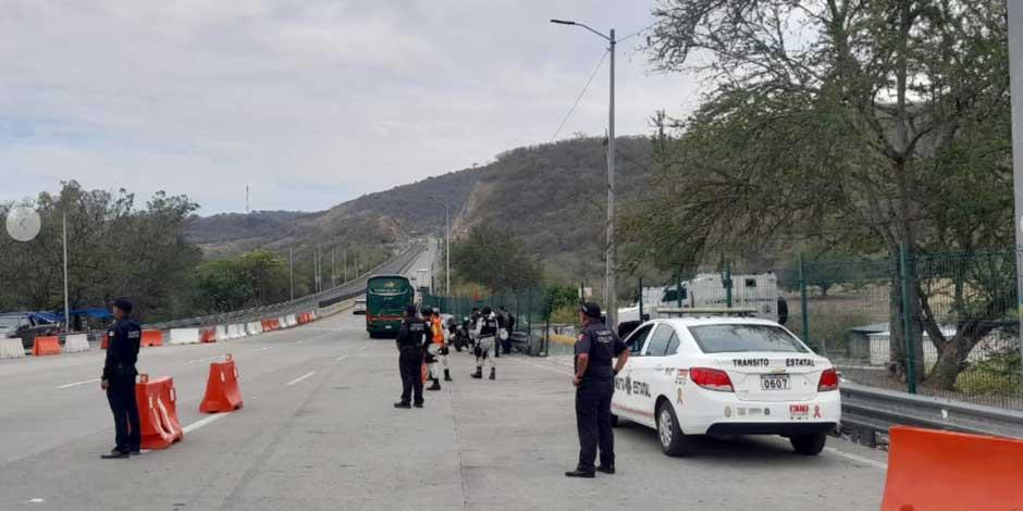 Acapulco listo para recibir a los turista, no está cerrada la circulación en la Autopista del Sol