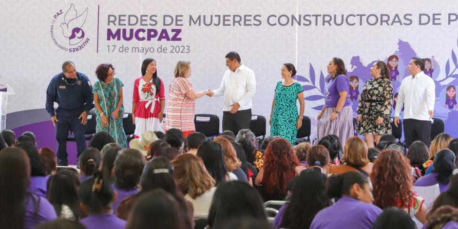 En Oaxaca, buscan asegura que en cada lugar haya un grupo de mujeres que tengan diálogo con las autoridades,