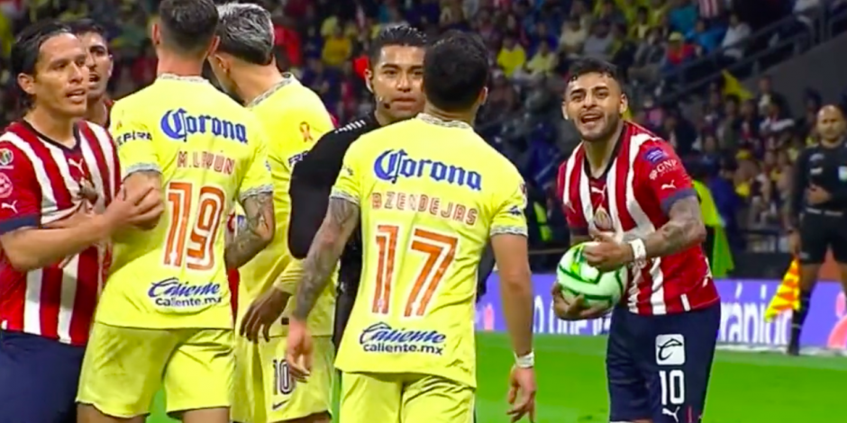 Alexis Vega y Alejandro Zendejas se hacen de palabras en la semifinal de vuelta del Clausura 2023 de la Liga MX.