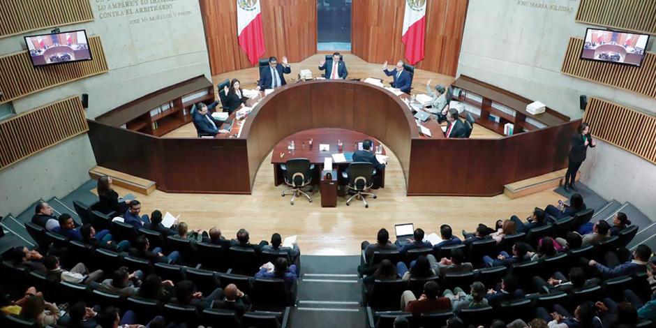 Aspectos de una sesión del pleno del Tribunal electoral, en foto de archivo.