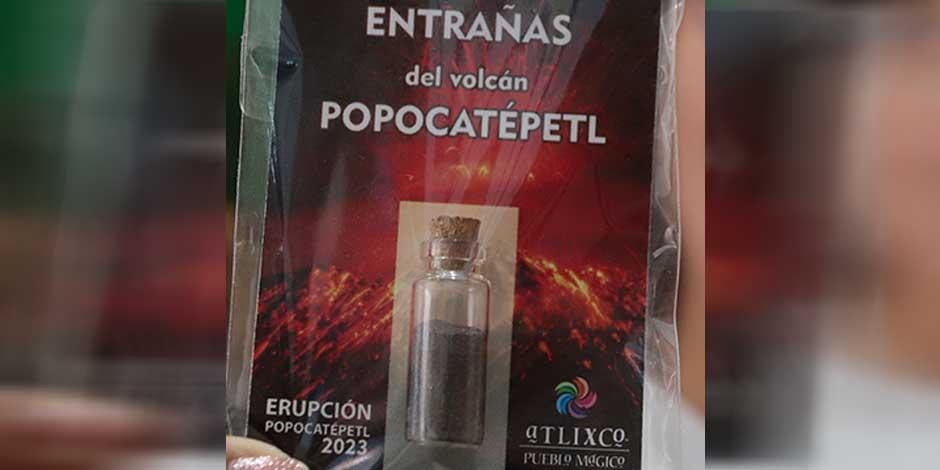 Así venden ceniza del Popocatépetl en Atlixco, Puebla; un recuerdo de 'Don Goyo'