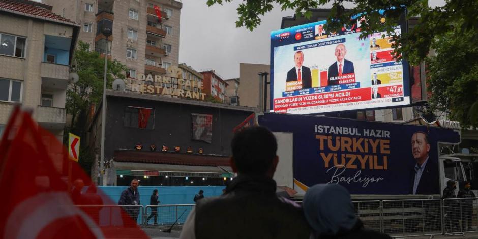 Primeros resultados de elecciones en Turquía dan ventaja a Erdogan durante segunda vuelta.
