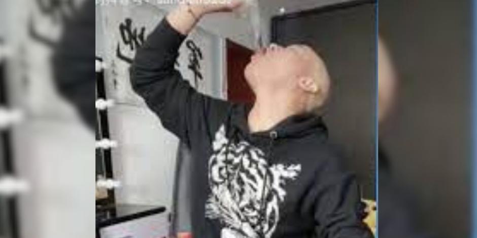 Influencer muere tras hacer reto viral que consistía en quién podía beber la mayor cantidad de botellas de una potente bebida china.