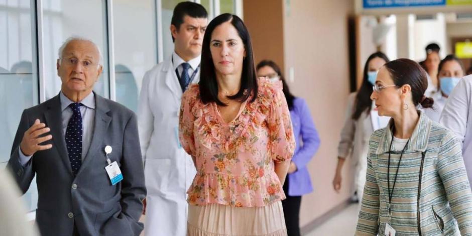Álvaro Obregón y Centro Médico ABC firman acuerdos en beneficio de grupos vulnerables.