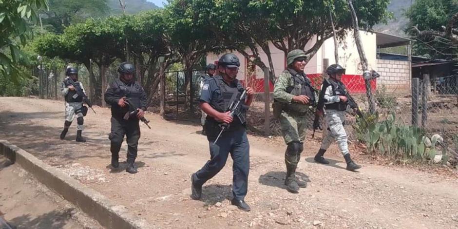 Sedena, GN y policías mantienen operativos en Frontera Comalapa, Chiapas.