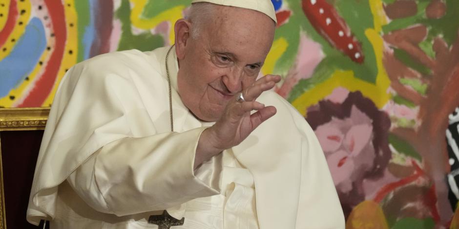 Papa Francisco sale de su operación sin complicaciones, informa El Vaticano