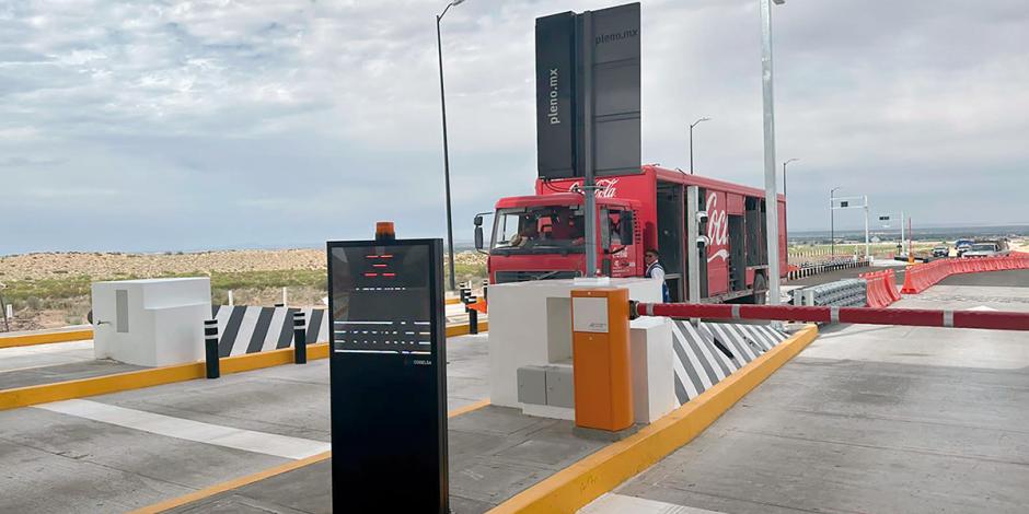 Casetas del nuevo libramiento carretero ubicado en Ciudad Juárez, Chihuahua, ayer.