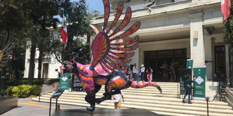 Dinosaurios en Centro Cultural Los Pinos, el evento que Ebrard inauguró como último acto al frente de la SRE.