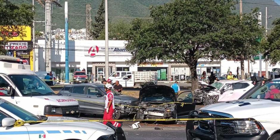 Accidente en Monterrey dejó dos personas muertas.