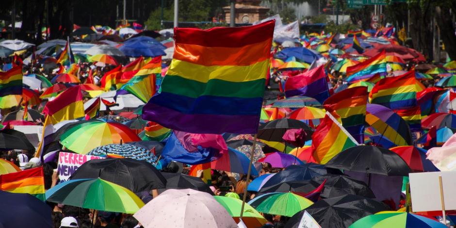 Marcha del Orgullo 2023 reúne a 250 mil asistentes: Martí Batres