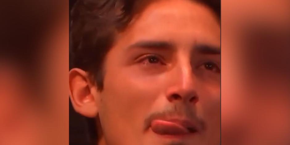 Emilio Osorio revela llorando el nombre de su actual pareja.