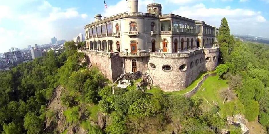 ¿Sin planes? Haz una visita guiada al Castillo de Chapultepec y Museo Nacional de Historia.