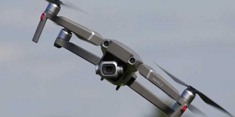 AMLO envía reforma para castigar hasta con 60 años de prisión uso de drones para transportar armas.