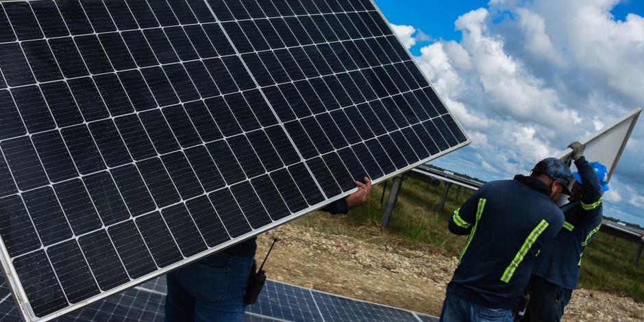 CFE puso a disposición la opción de contratar paneles solares,