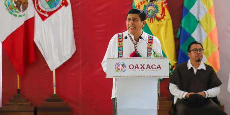 El gobernador de Oaxaca, Salomón Jara.