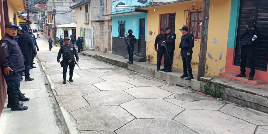Elementos de seguridad de Chiapas detuvieron hechos delictivos de presunta pandilla.
