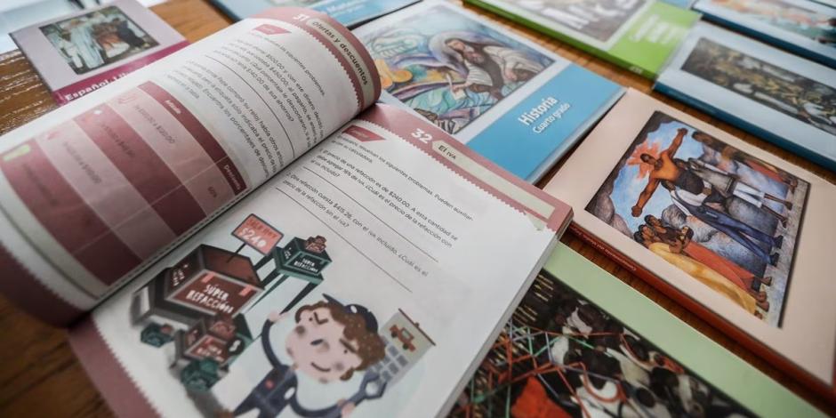 'Con pretextos banales', conservadores propone destruir libros de texto gratuitos: Gobernadores de Morena.