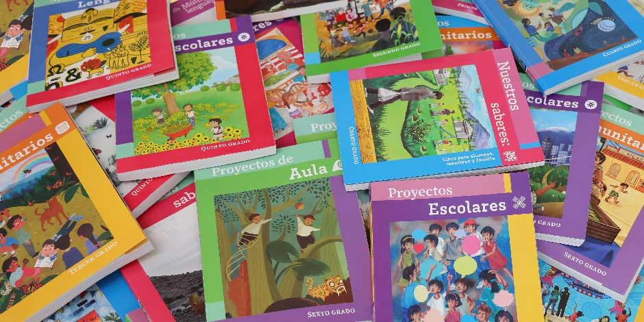 Colima anuncia que no distribuirá libros de texto