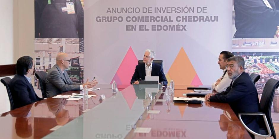 Alfredo Del Mazo anuncia inversión de Chedraui en el Edomex.