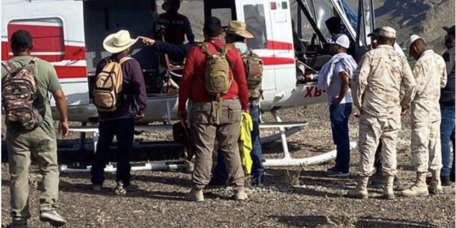 El INM informó que los cuerpos de 2 mexicanos fueron localizados en el desierto de Coahuila, donde fallecieron en su intento por llegar a EU. Además, continúan la búsqueda para localizar a otros 2.