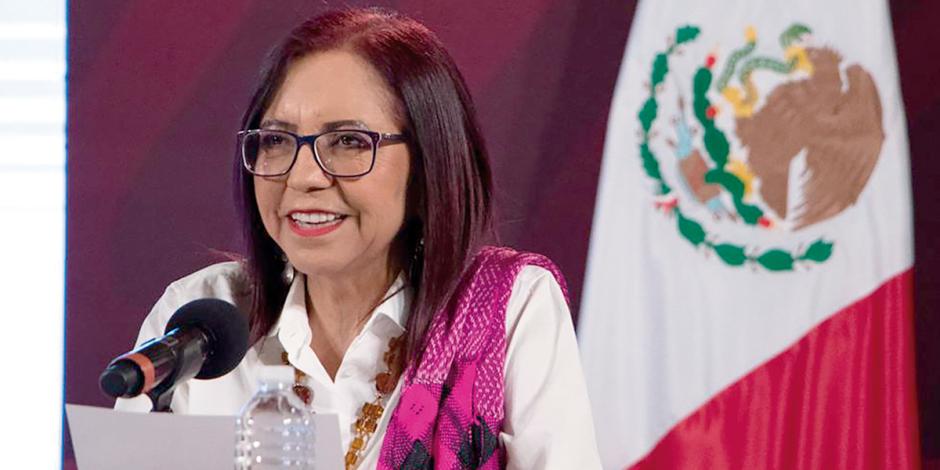 Leticia Ramírez Anaya, titular de la SEP, ayer, en conferencia de prensa en Palacio Nacional.