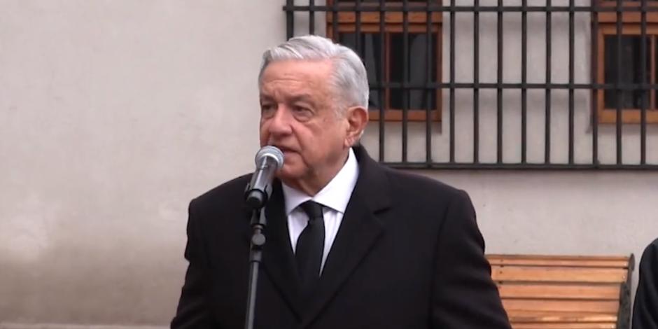 El presidente López Obrador, en un mensaje durante su visita a Chile.